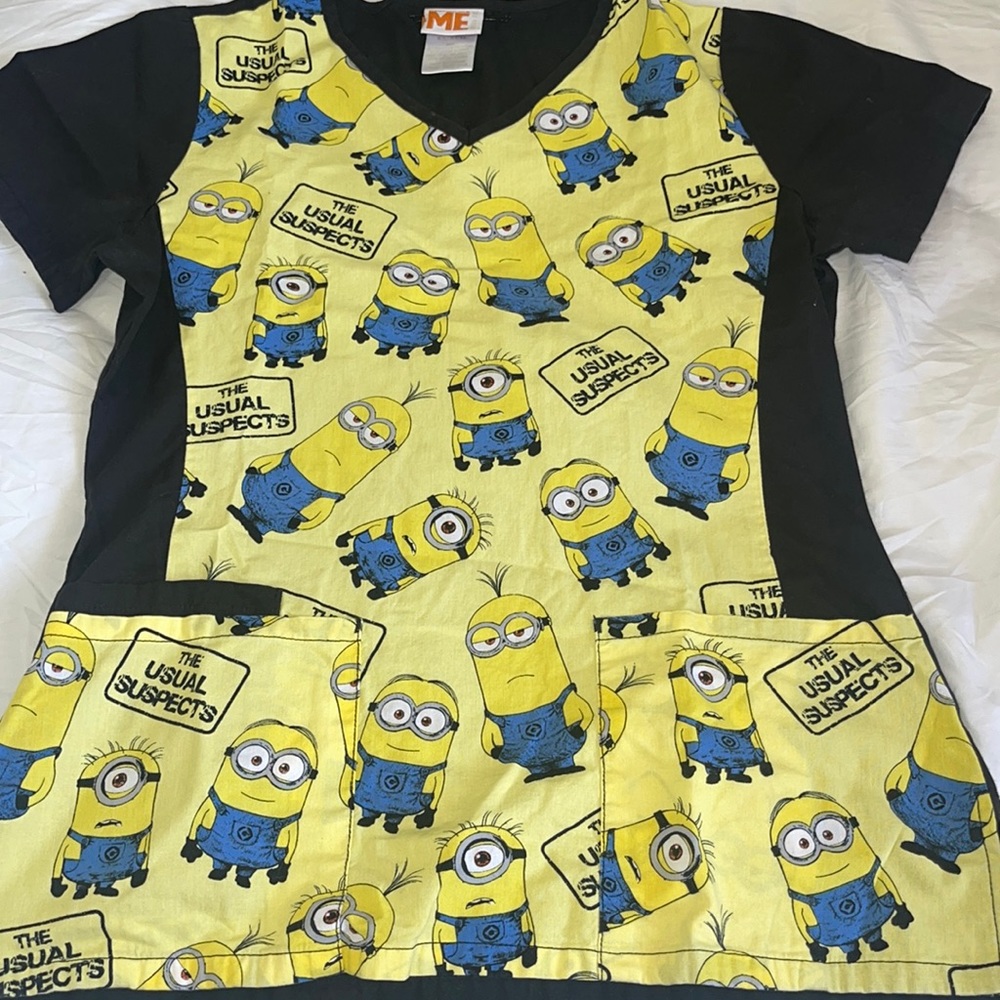 XS Womens character scrub top (lightly worn)